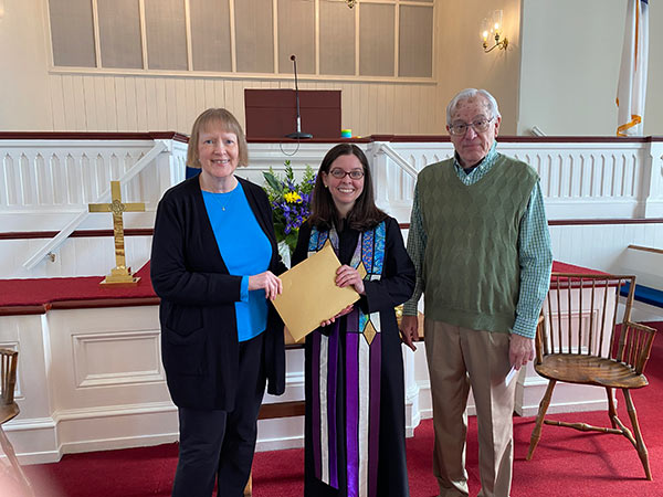 Photo of Reverend Rebecca Mygatt with church members